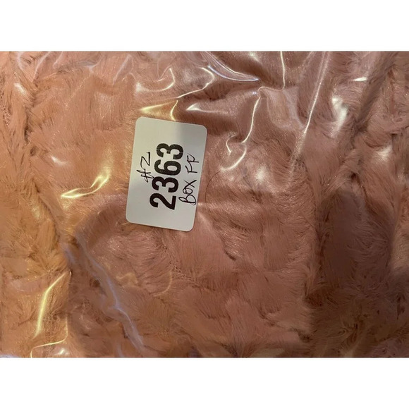Chenille Style Faux Fur Scarf With Lace Pearl Detail Romance NEW Dusty Rose #2 - Picture 6 of 6